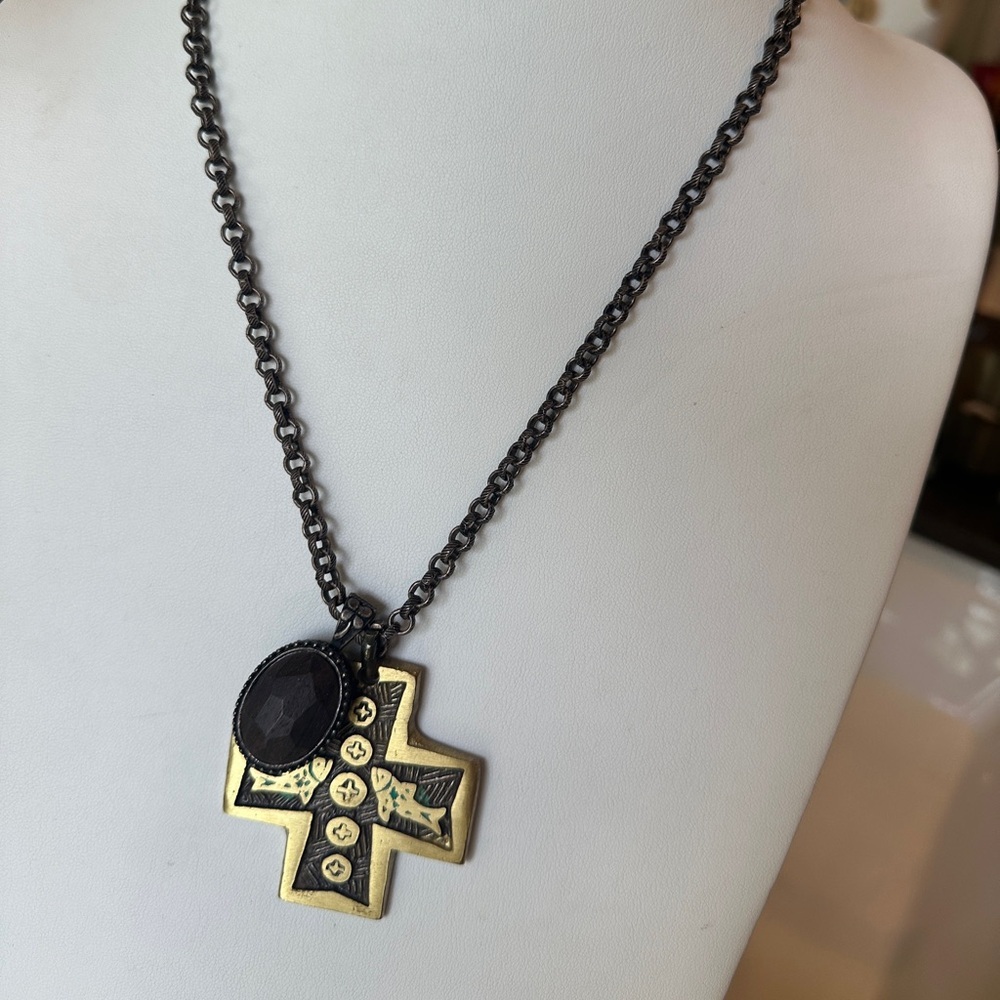 Vintage chunky Cross Pendant Necklace